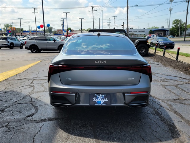 2026 Kia K5 GT-Line photo 4