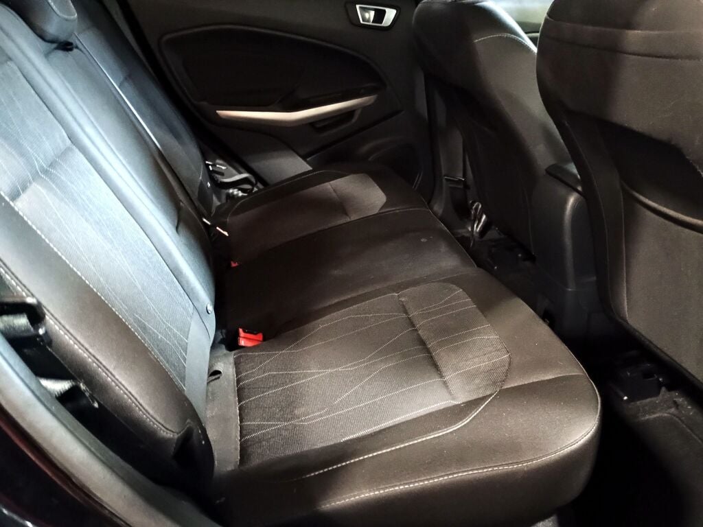 2018 Ford EcoSport SE photo 19