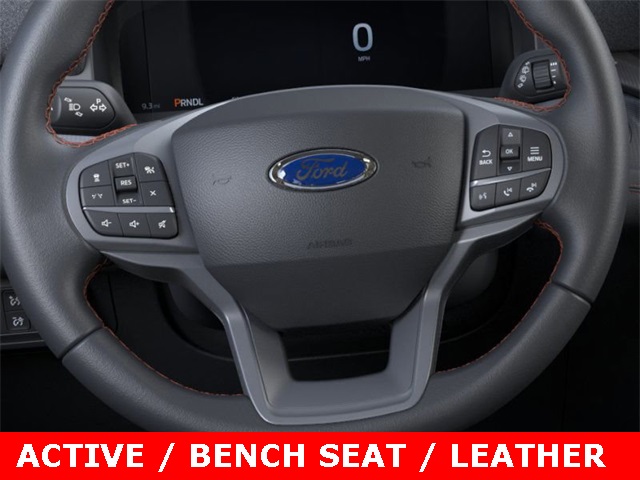2025 Ford Explorer photo 31