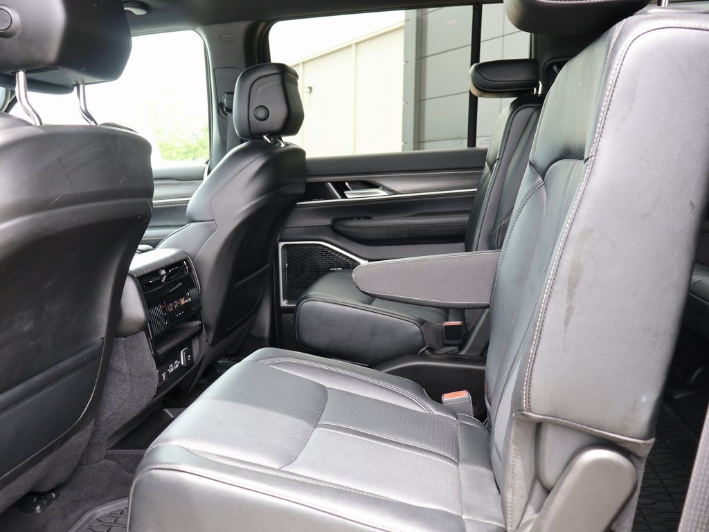 2024 Jeep Wagoneer Series III photo 18