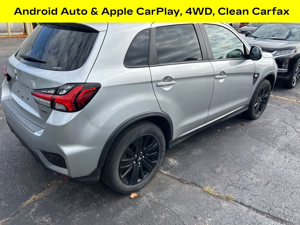 2022 Mitsubishi Outlander Sport LE photo 2