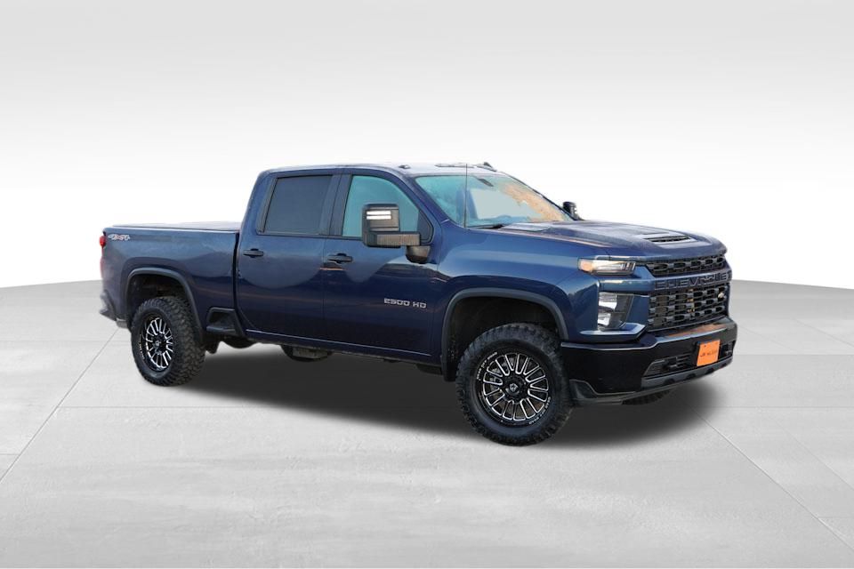 2021 Chevrolet Silverado 2500HD Custom photo 2