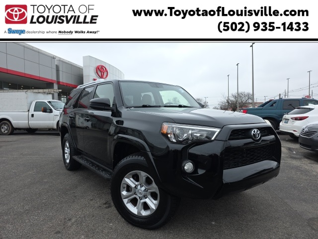 2014 Toyota 4Runner SR5's photo