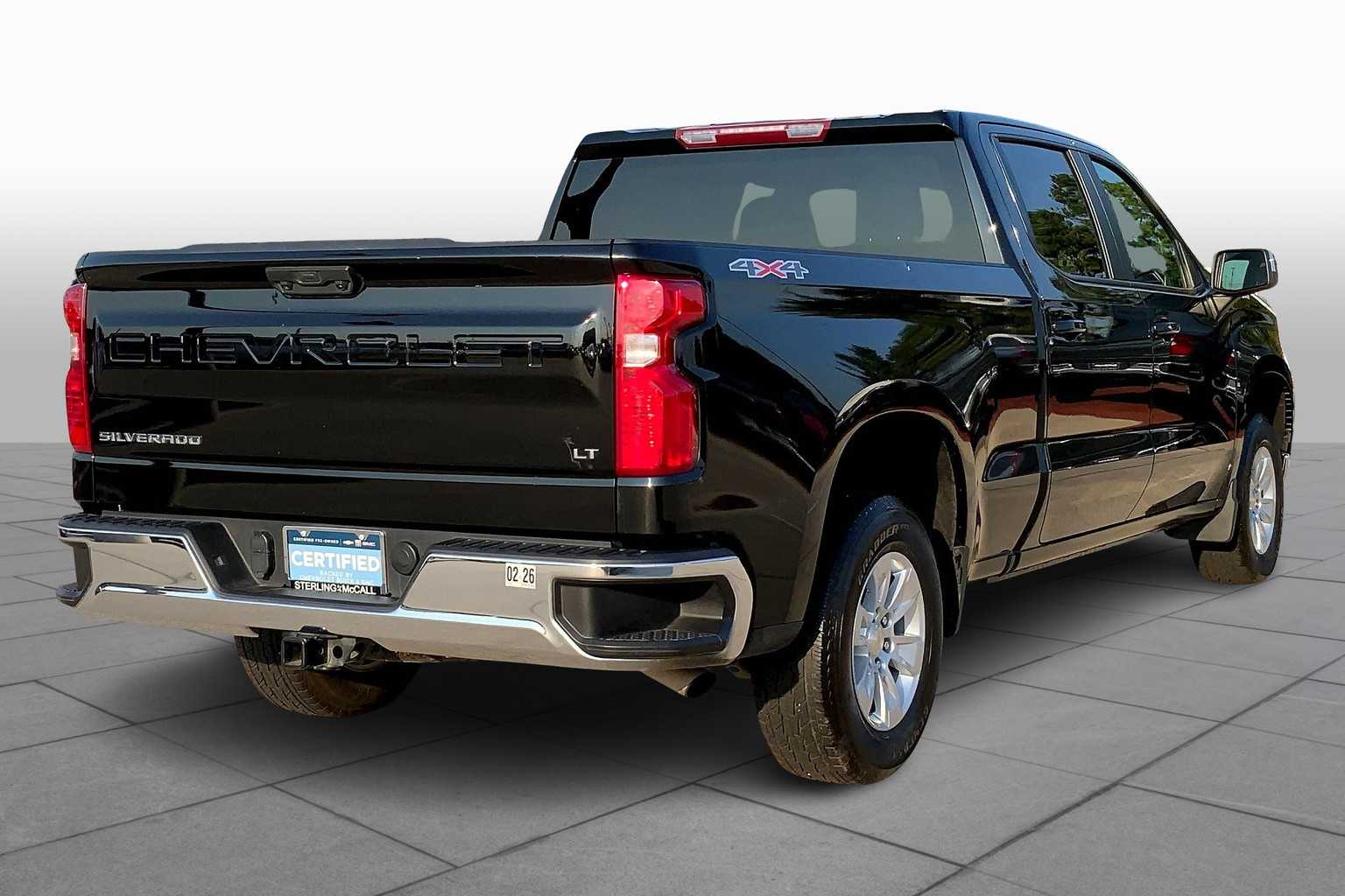 2024 Chevrolet Silverado 1500 LT photo 12