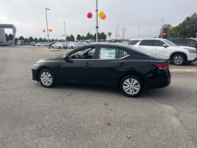 2025 Nissan Sentra S photo 3