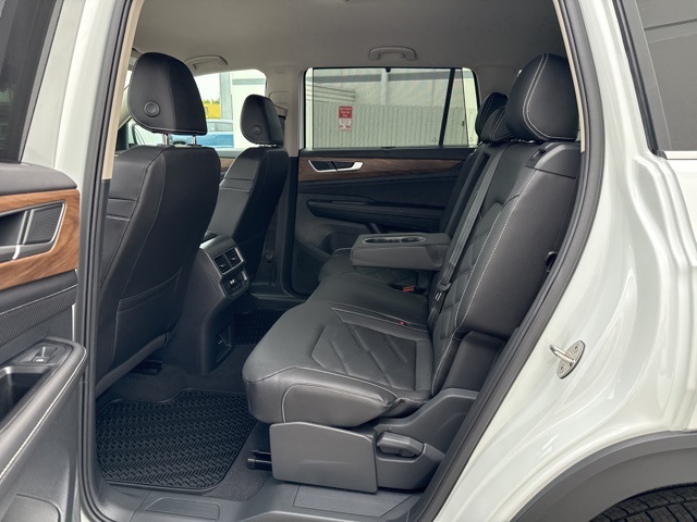 2026 Volkswagen Atlas SE Technology photo 11