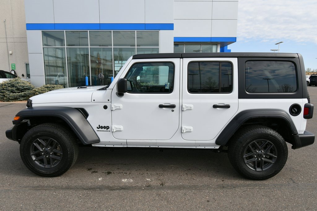 2024 Jeep Wrangler Sport S photo 3