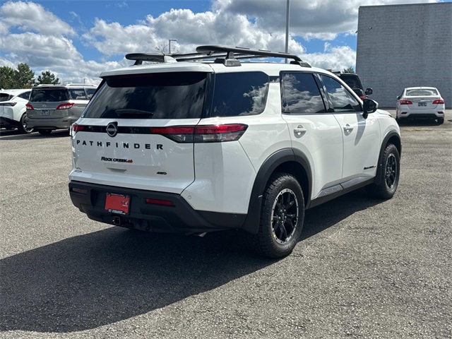 2025 Nissan Pathfinder Rock Creek photo 4