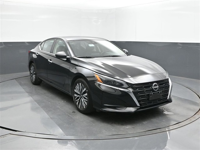 2024 Nissan Altima 2.5 SV photo 17