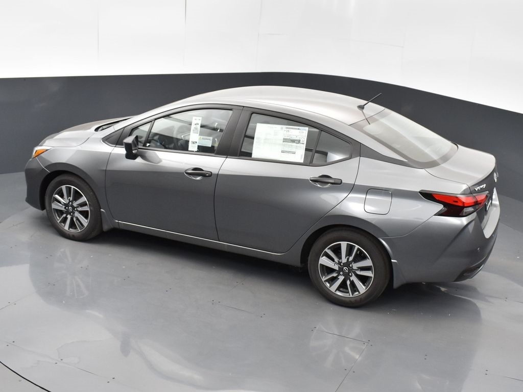 2025 Nissan Versa 1.6 S photo 40