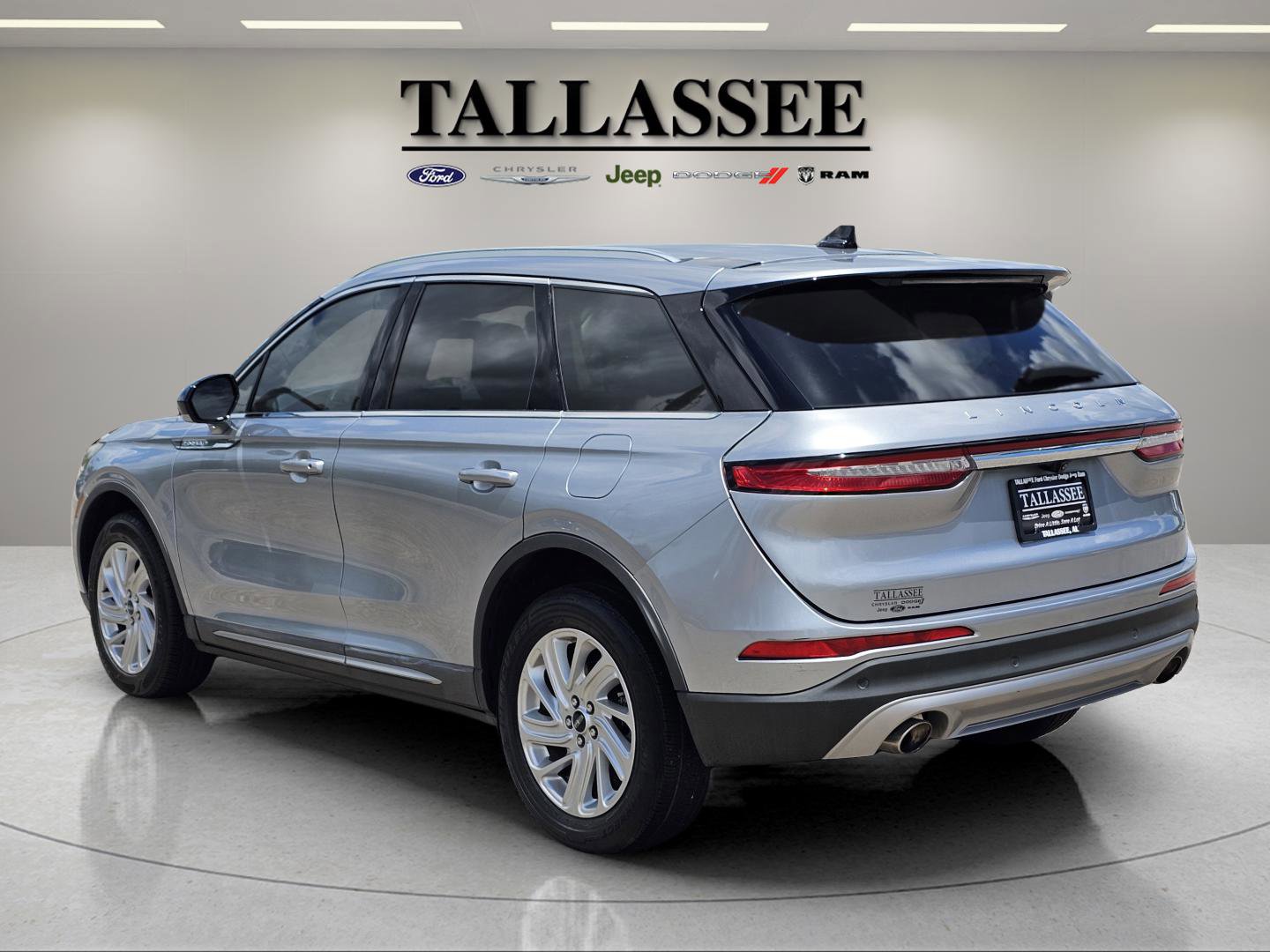 2021 Lincoln Corsair Standard photo 7