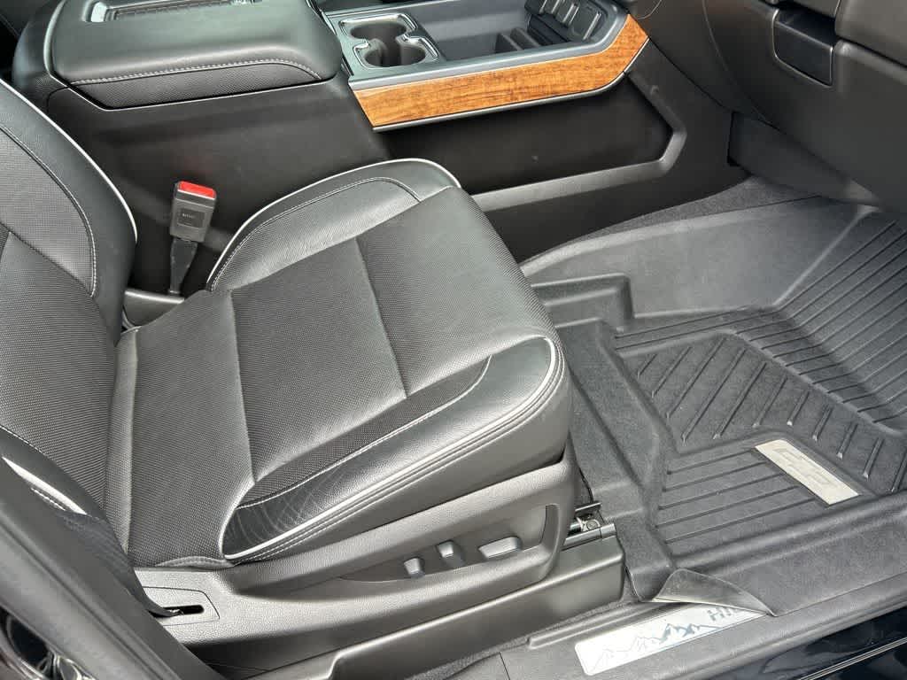 2019 Chevrolet Silverado 3500HD High Country photo 27