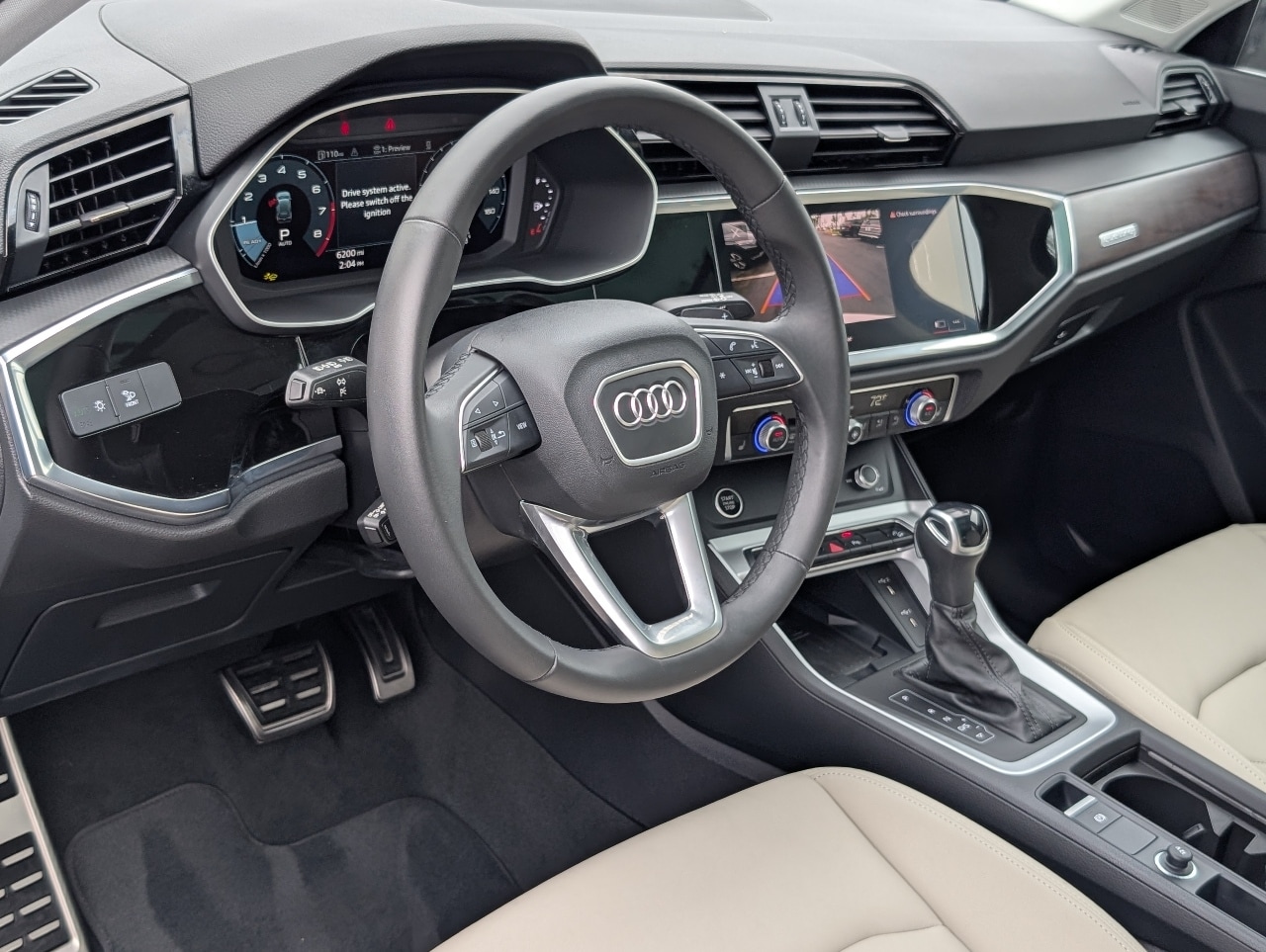 2025 Audi Q3 S line Premium photo 17