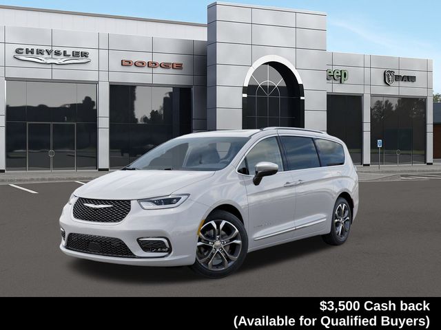 2026 Chrysler Pacifica Pinnacle's photo