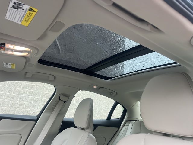 2024 Volvo S60 B5 Core photo 25