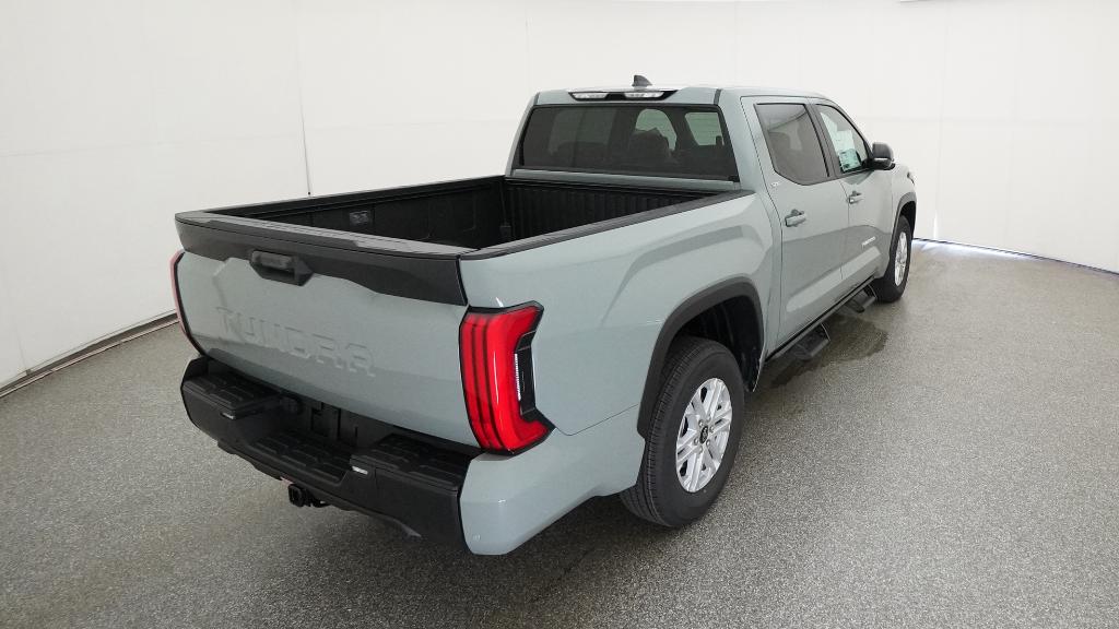 2025 Toyota Tundra SR5 photo 17