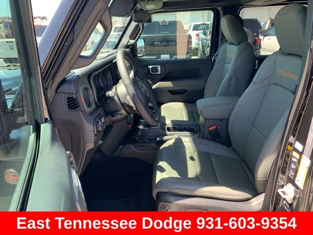 2025 Jeep Gladiator Mojave photo 10