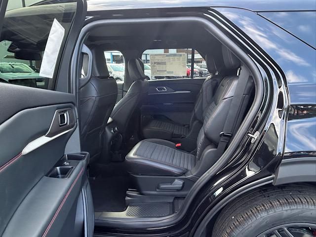 2025 Ford Explorer ST-Line photo 27