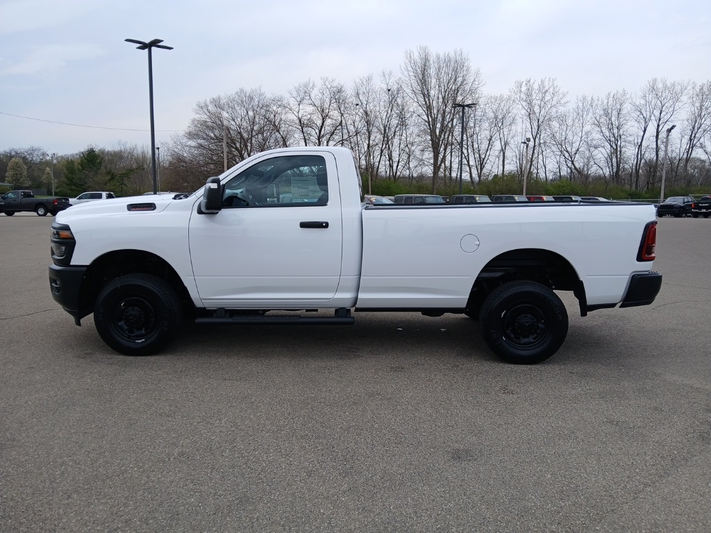 2025 Ram 2500 Tradesman photo 4