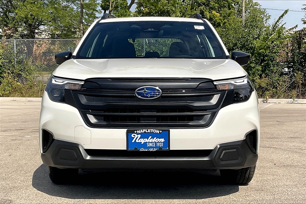 2025 Subaru Forester Base photo 2