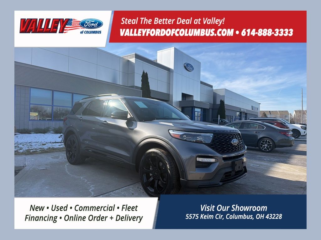 2021 Ford Explorer ST's photo