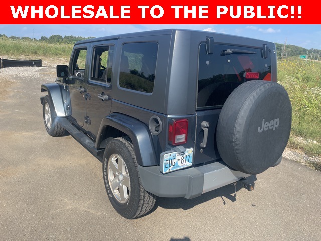 2008 Jeep Wrangler Unlimited Sahara photo 2