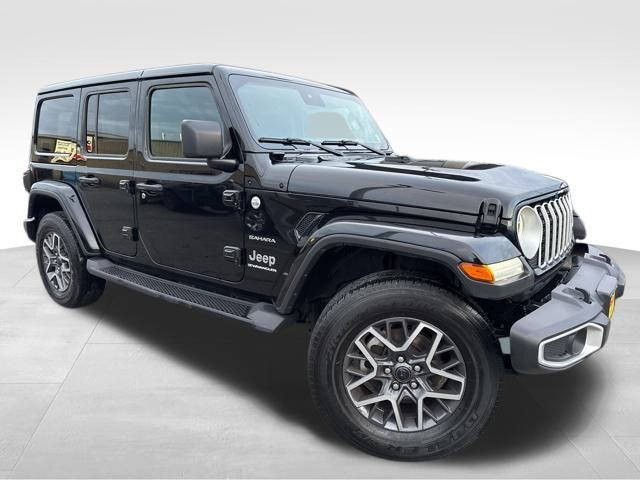 2024 Jeep Wrangler 4-Door Sahara's photo