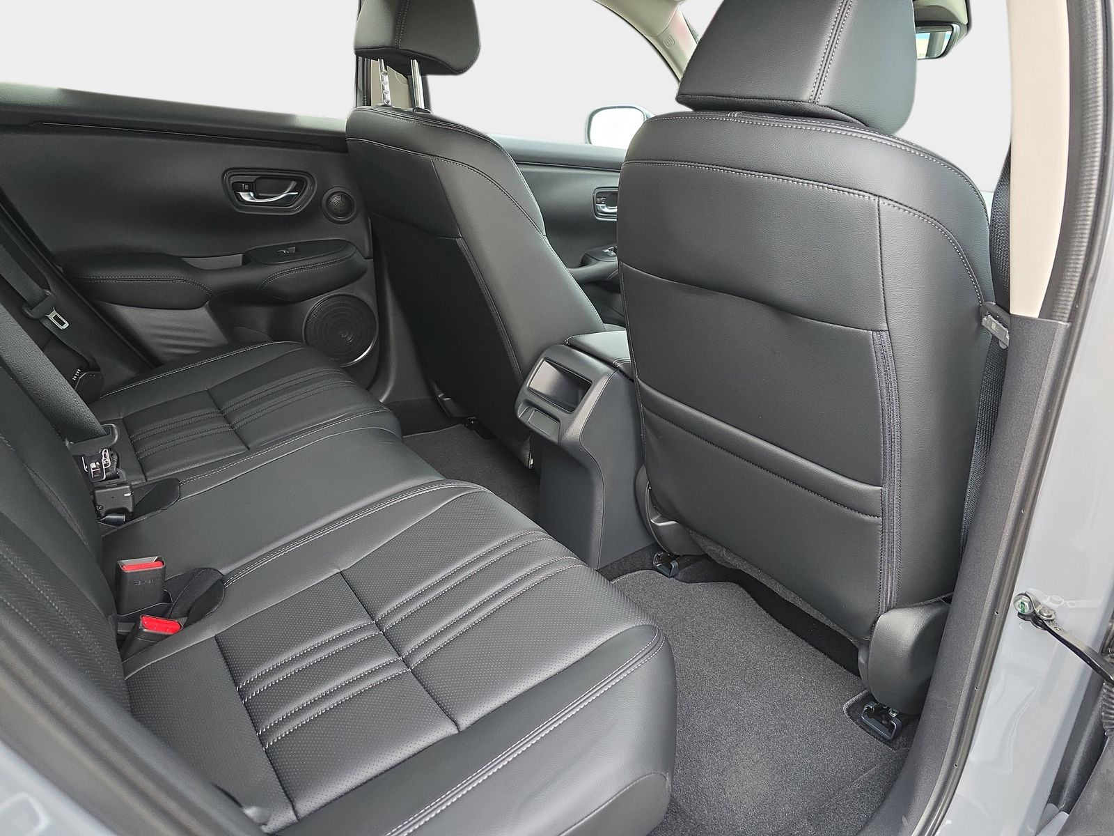 2026 Honda HR-V EX-L photo 11