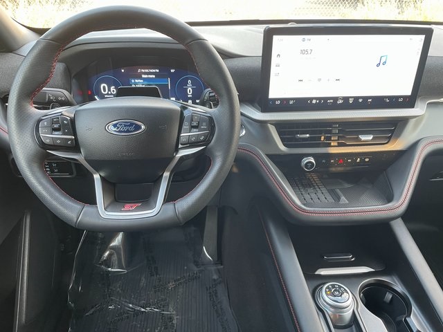 2025 Ford Explorer ST photo 3