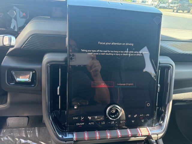2025 Gmc Yukon XL AT4 photo 17