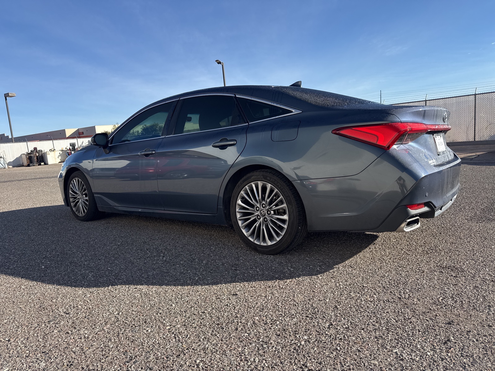 2022 Toyota Avalon Limited photo 3