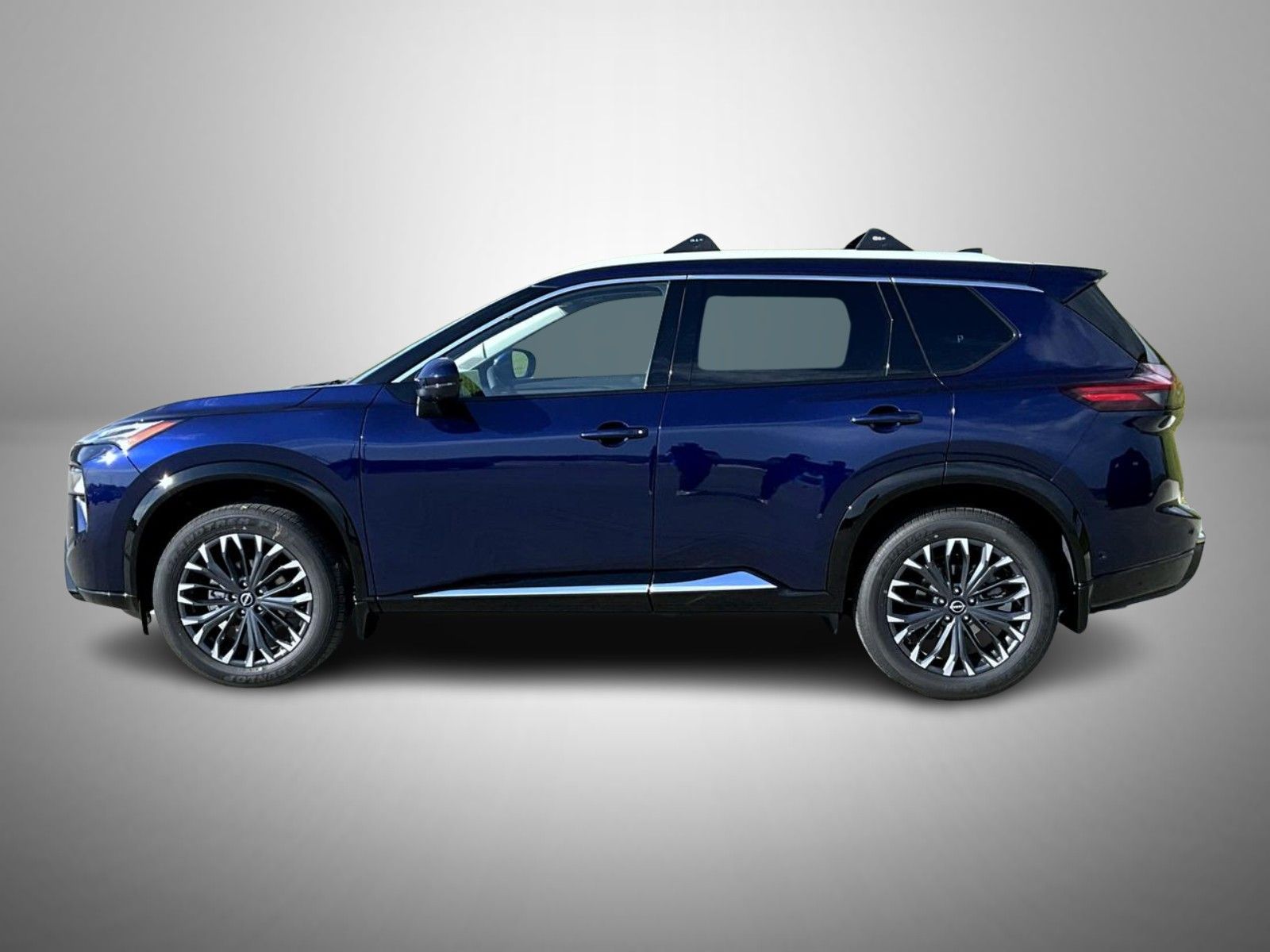 2026 Nissan Rogue Platinum photo 8