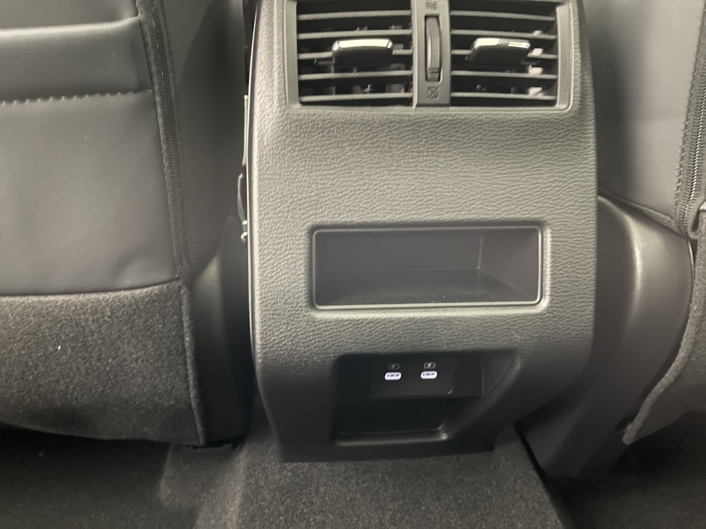 2025 Mitsubishi Outlander SE photo 23