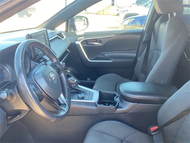 2022 Toyota RAV4 Hybrid SE photo 18