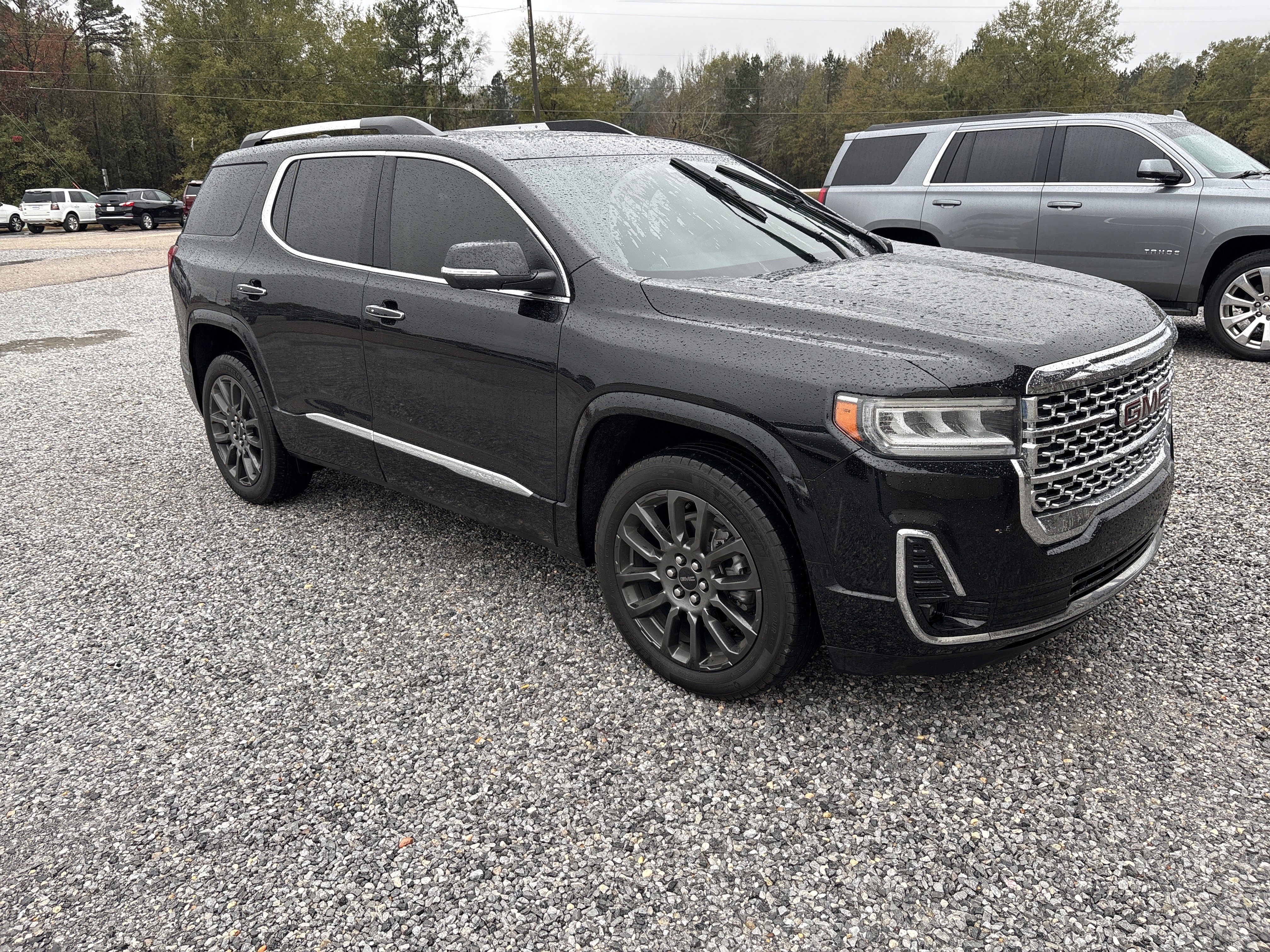 2023 GMC Acadia Denali's photo