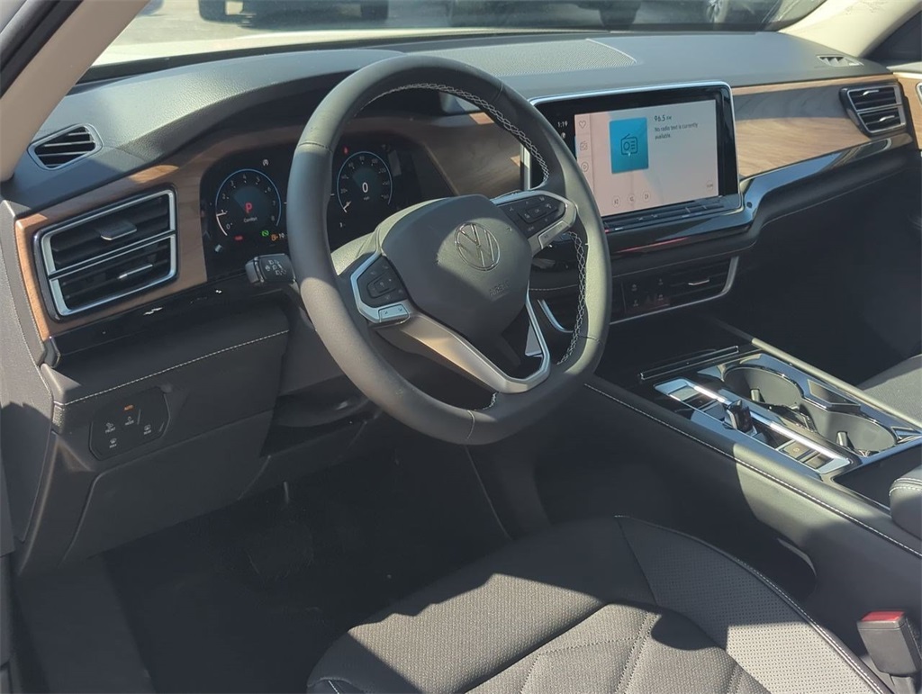 2026 Volkswagen Atlas SE Technology photo 9