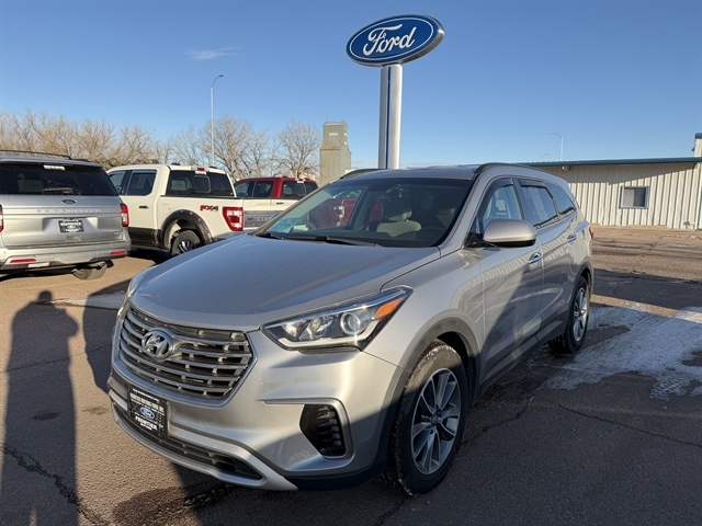 2018 Hyundai Santa Fe SE