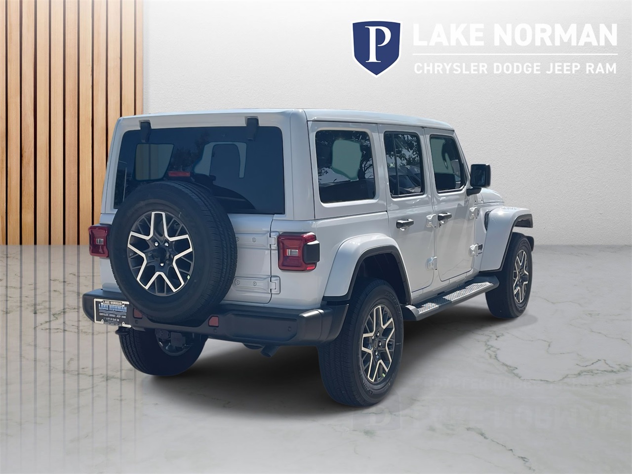 2025 Jeep Wrangler Sahara photo 8