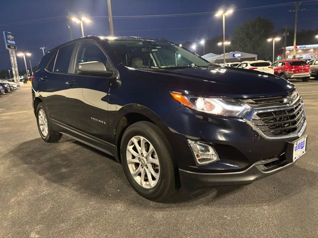 2021 Chevrolet Equinox LS photo 3