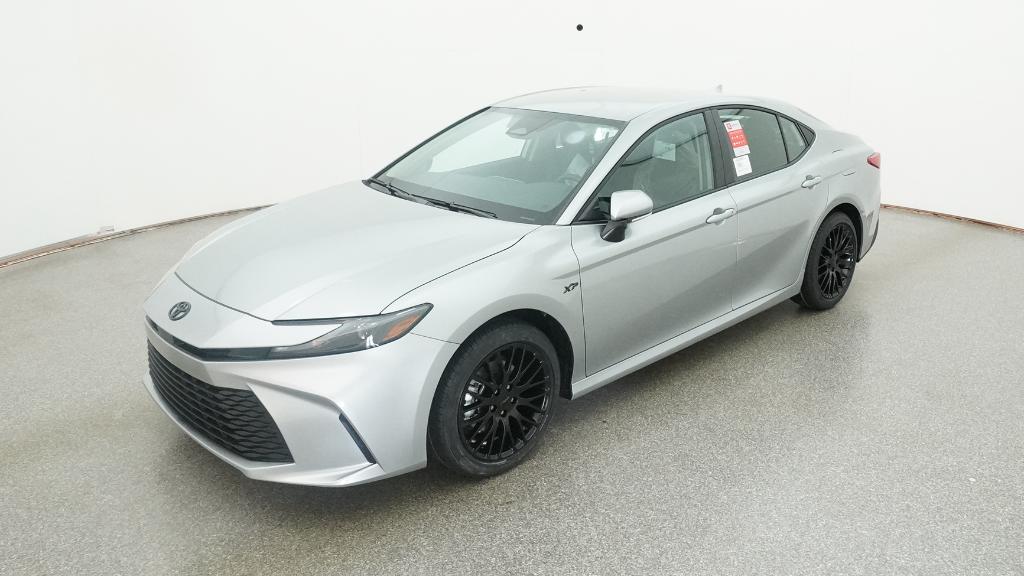 2026 Toyota Camry LE's photo