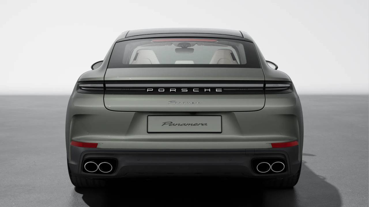 2026 Porsche Panamera 4 photo 3