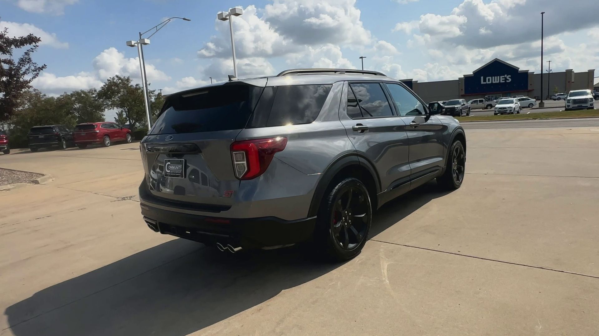 2022 Ford Explorer ST photo 7