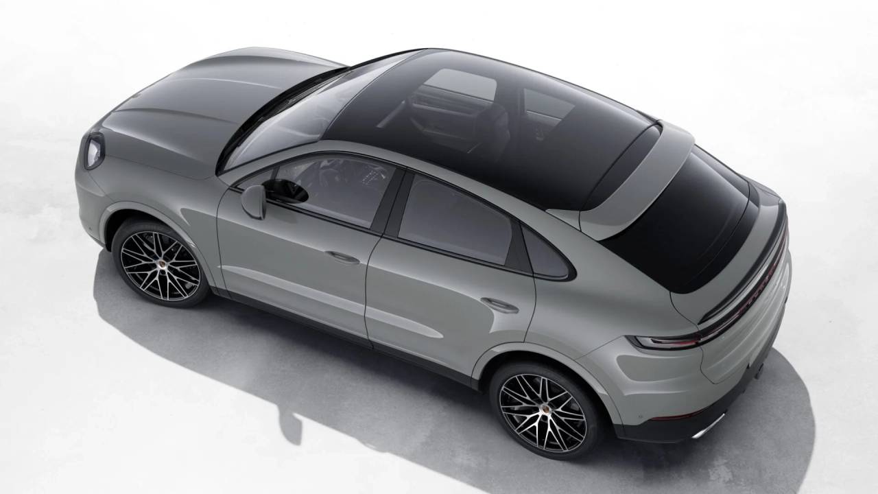 2026 Porsche Cayenne Coupe photo 4