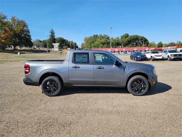 2025 Ford Maverick Lariat photo 3