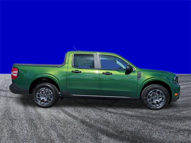 2025 Ford Maverick XLT photo 3