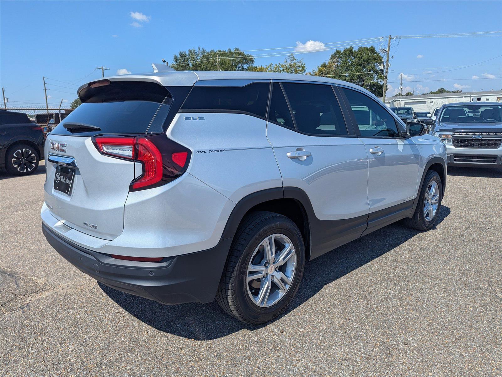 2022 Gmc Terrain SLE photo 5