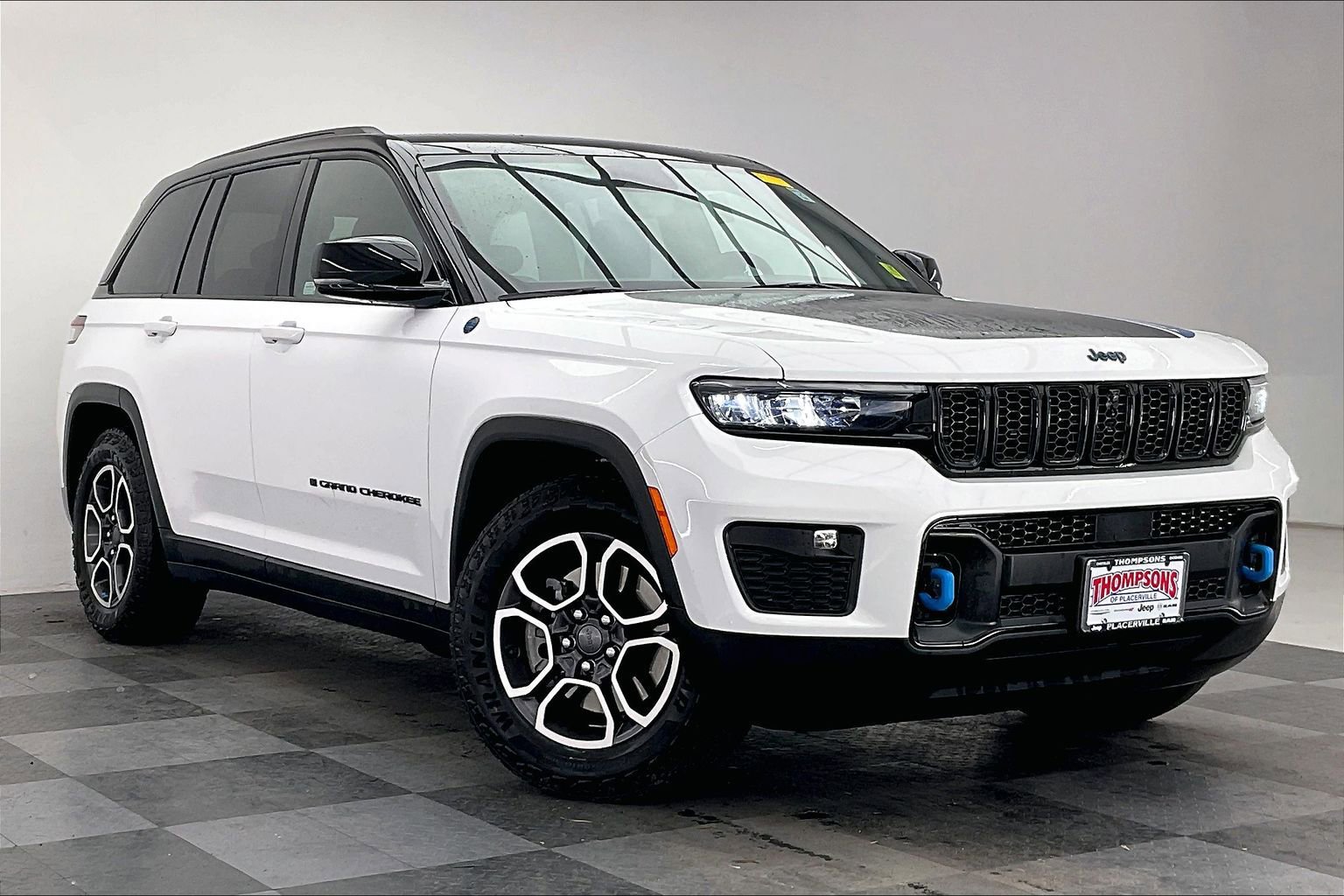 2023 Jeep Grand Cherokee Trailhawk 4xe's photo