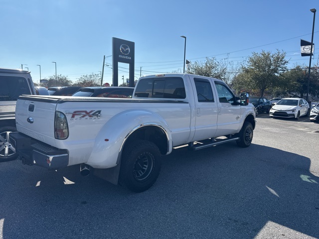 2015 Ford F-350 Super Duty Lariat's photo