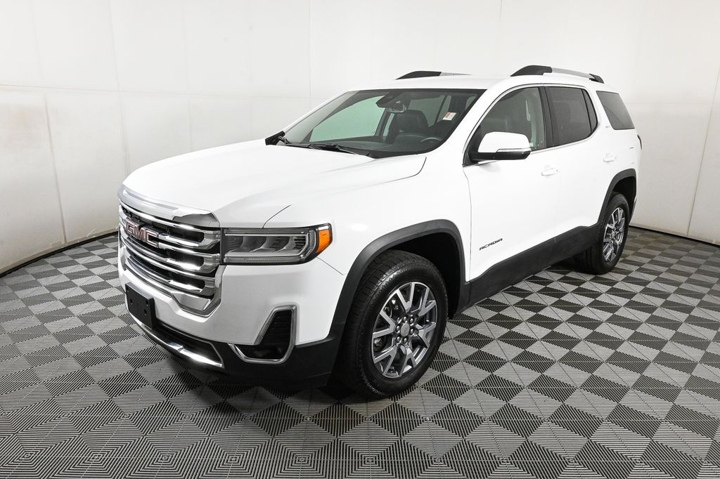 2023 GMC Acadia SLT's photo