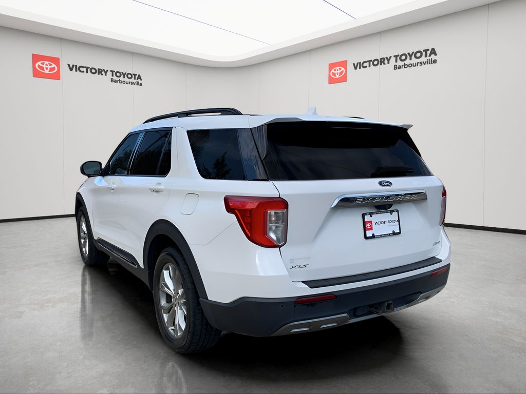 2021 Ford Explorer XLT photo 4